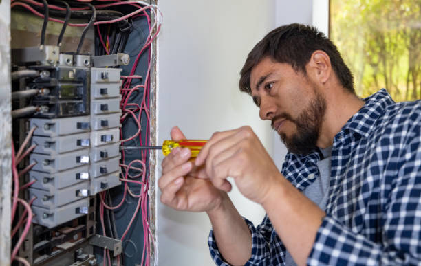 Best Electrical Contractors for Businesses  in Clinton, AR
